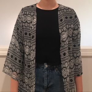 Black/white high low kimono